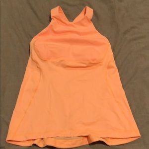 Lululemon high neck spinning top